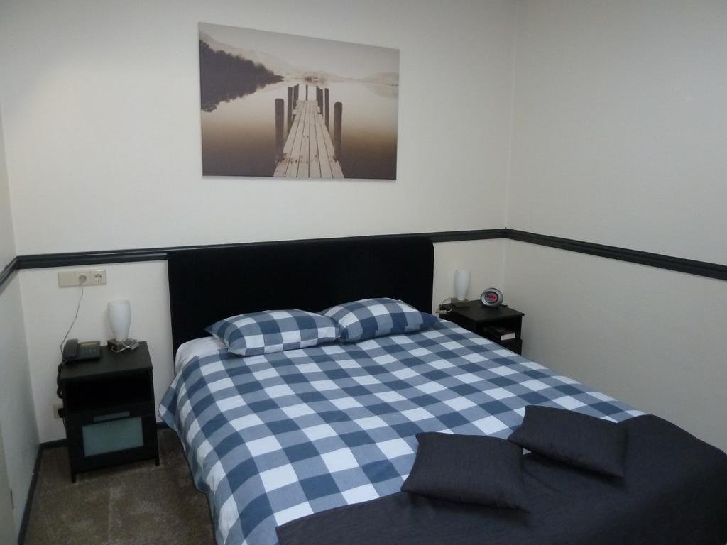 Hotel Centraal Harlingen Bagian luar foto
